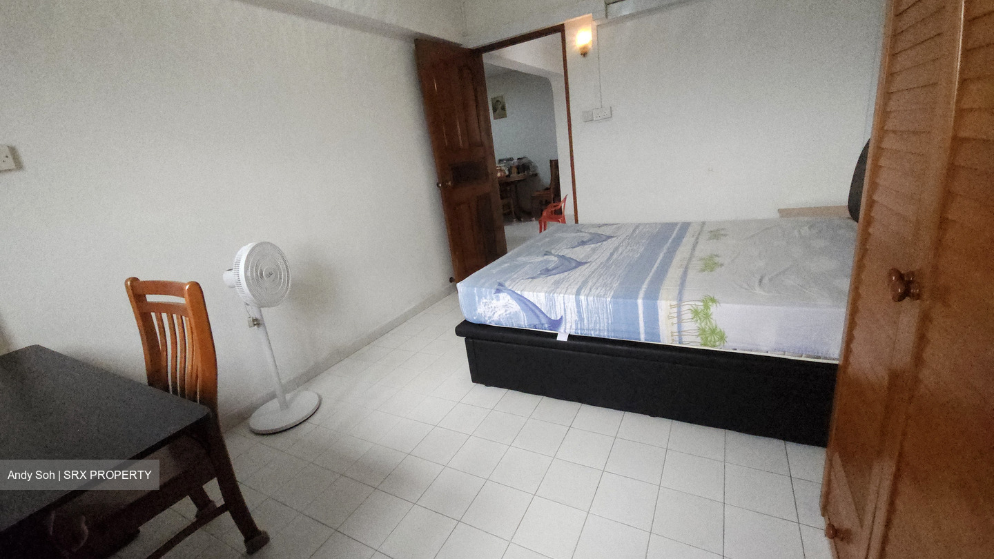 Ang Mo Kio Avenue 5 (Ang Mo Kio),  #568198611